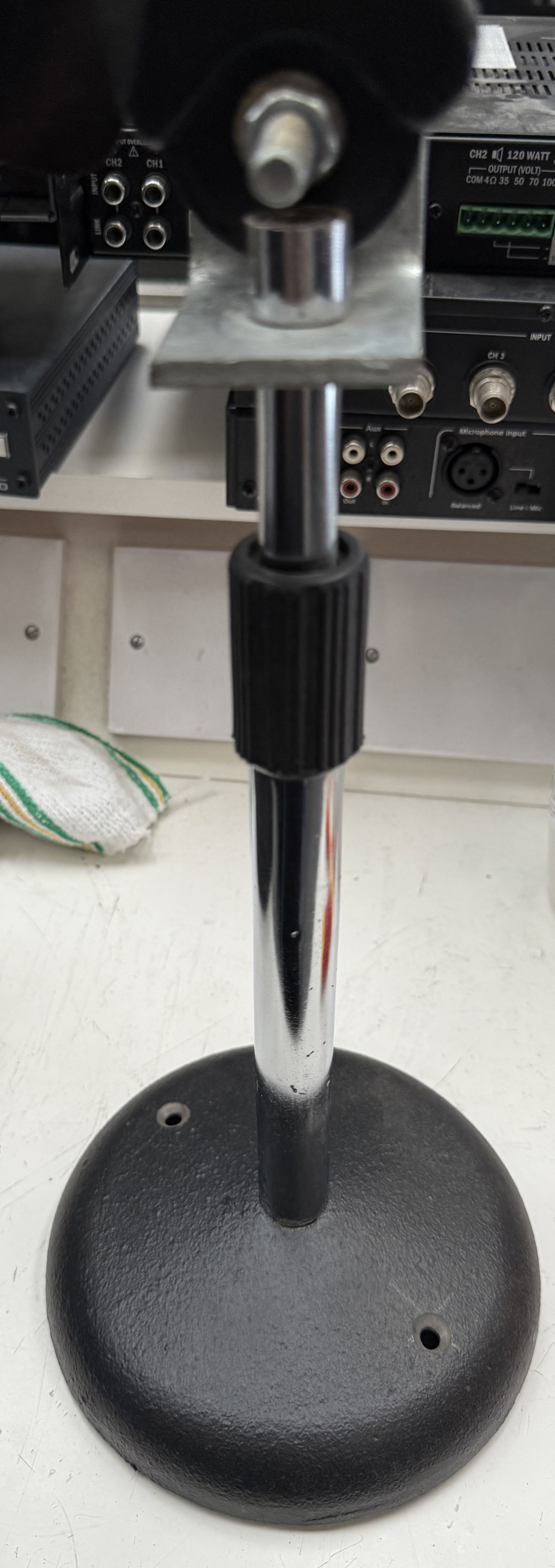 Heavy adjustable desktop stand included with the MIPRO AT-90W antenna