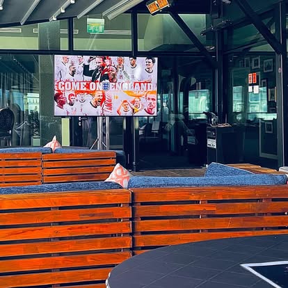 Outdoor mounted display screen