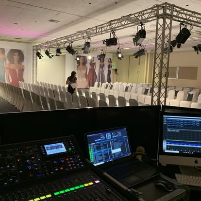 Sound control position at a fashion event